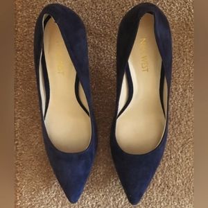 EUC!!! | Nine West | Navy Blue | Suede | Pumps | Size 8M.